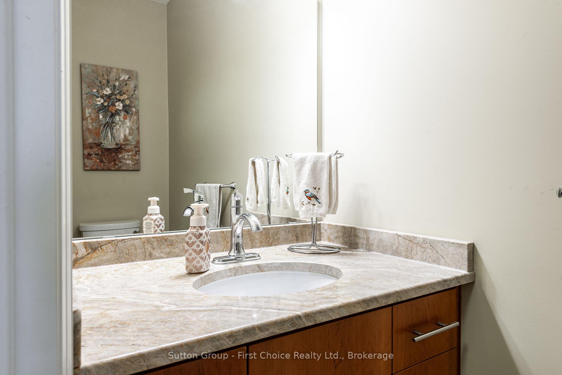 Photo 6 of 138 Oak Park Drive, Waterloo — HOMEH