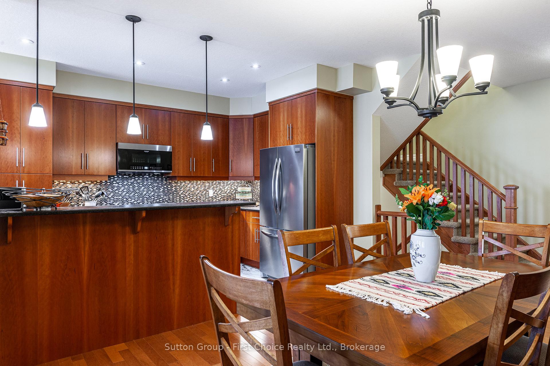 Photo 8 of 138 Oak Park Drive, Waterloo — HOMEH