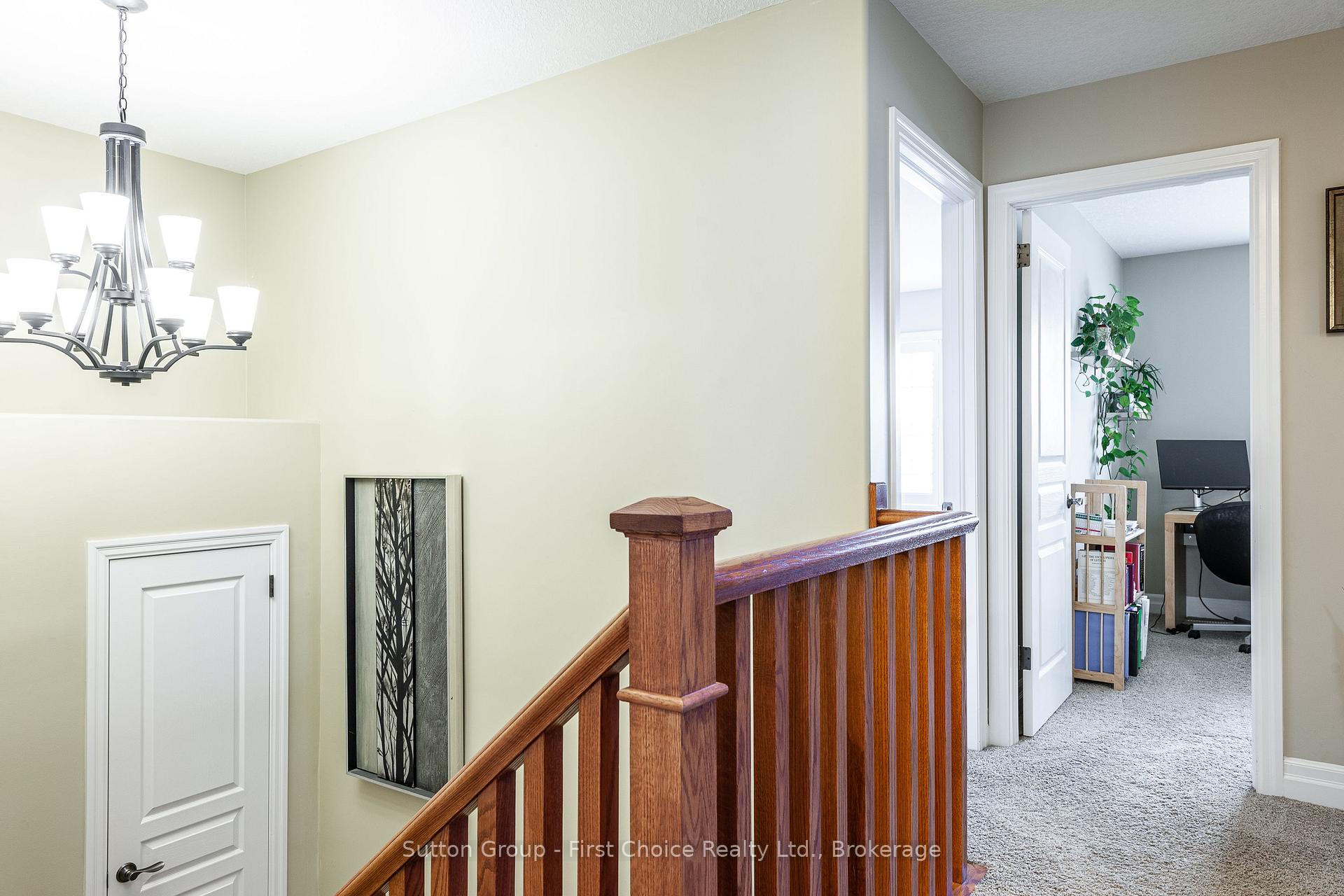 Photo 16 of 138 Oak Park Drive, Waterloo — HOMEH