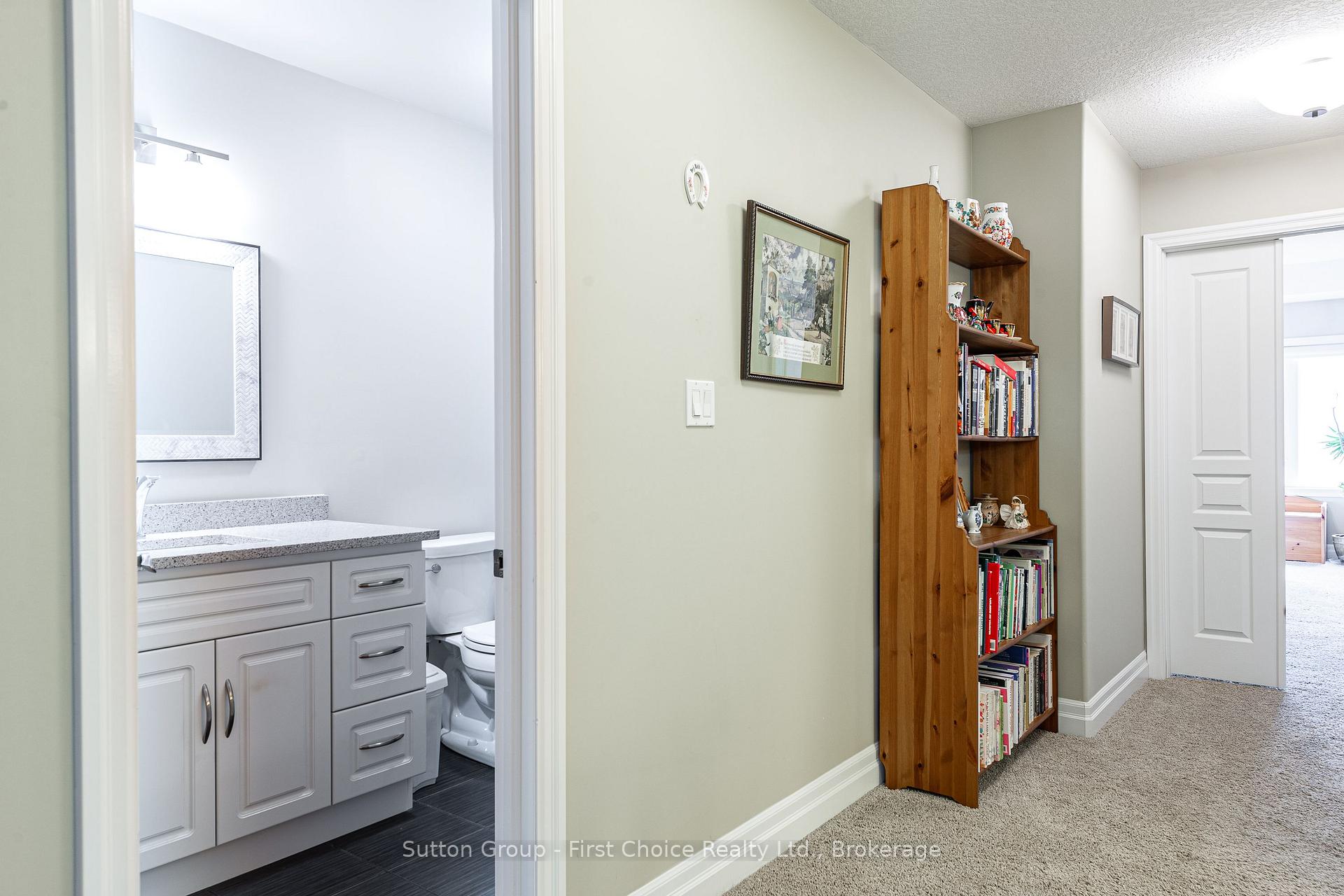 Photo 21 of 138 Oak Park Drive, Waterloo — HOMEH