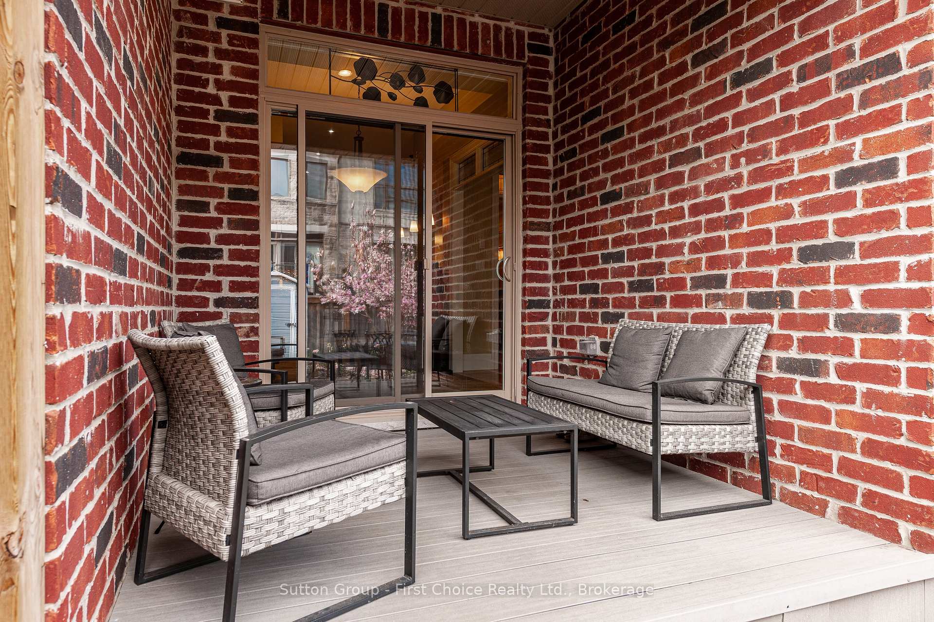 Photo 29 of 138 Oak Park Drive, Waterloo — HOMEH