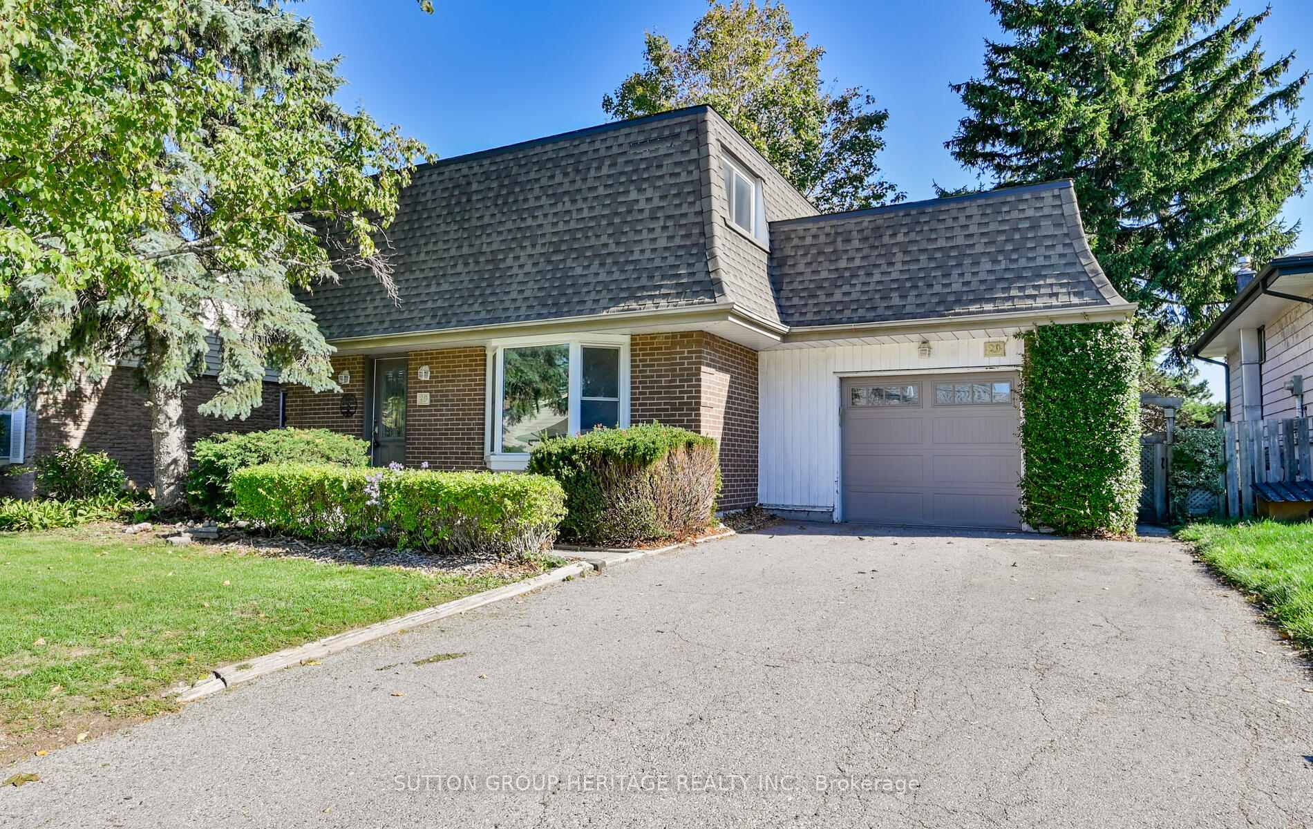 Front of 29 Glenmount Court