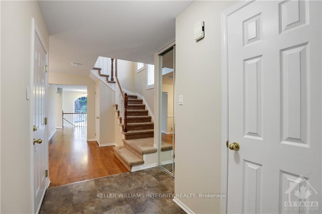 Photo 2 of 95 Springcreek Crescent, Ottawa, Fallowfield — HOMEH