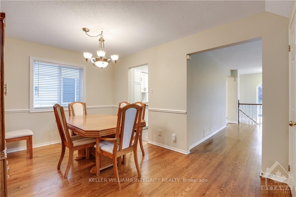 Photo 4 of 95 Springcreek Crescent, Ottawa, Fallowfield — HOMEH