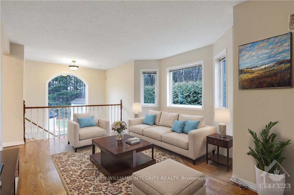 Photo 7 of 95 Springcreek Crescent, Ottawa, Fallowfield — HOMEH