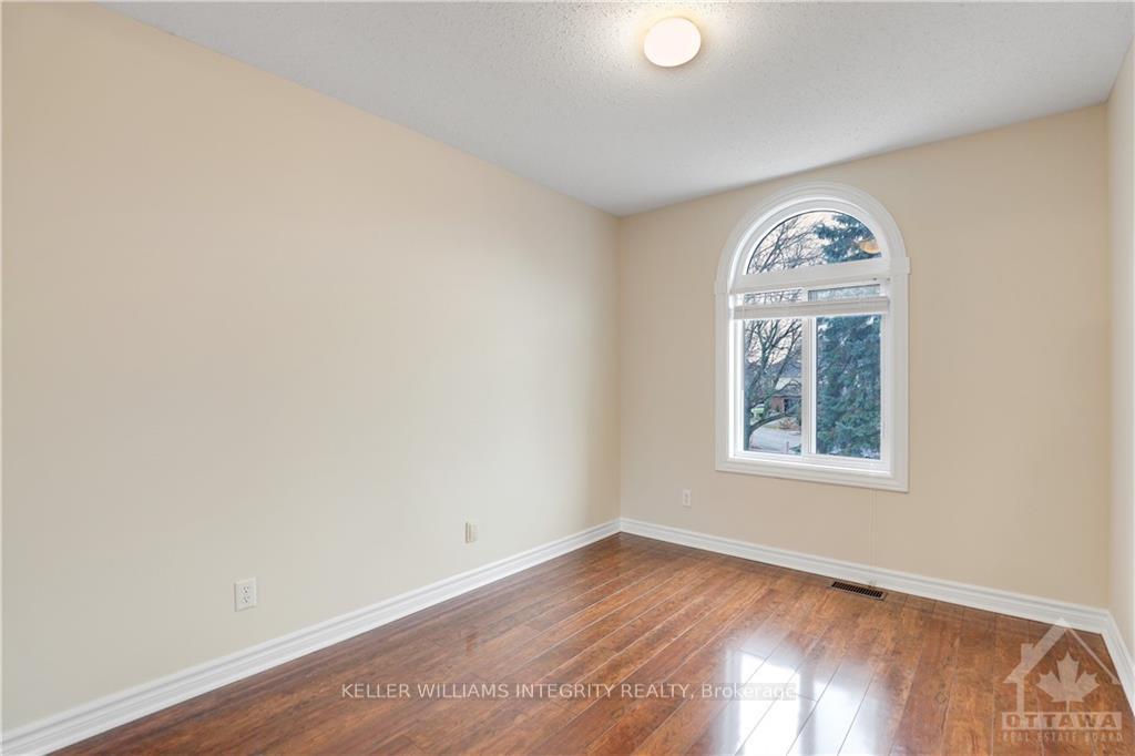 Photo 20 of 95 Springcreek Crescent, Ottawa, Fallowfield — HOMEH