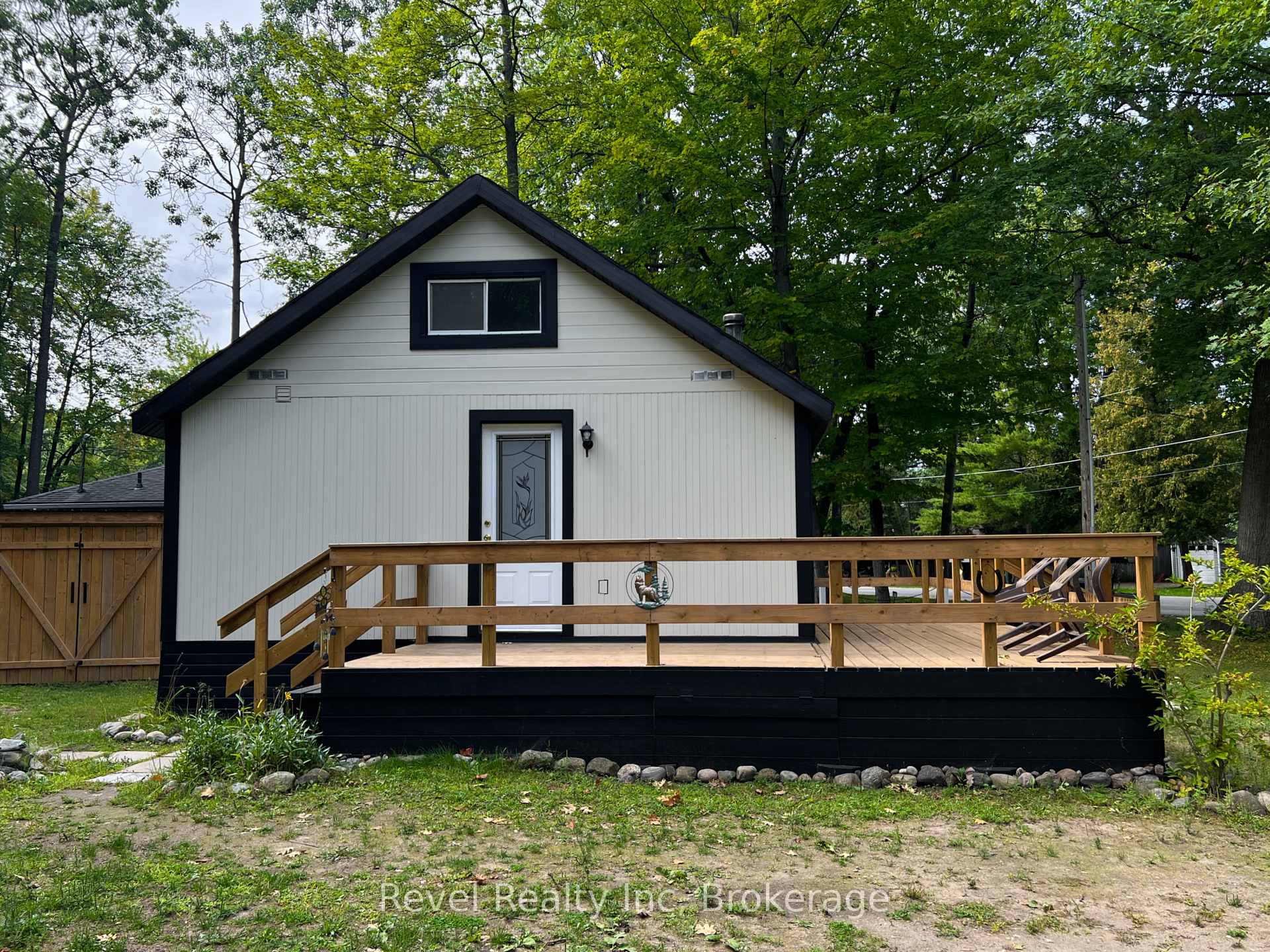 Photo 3 of 613 Oxbow Park Drive, Wasaga Beach — HOMEH