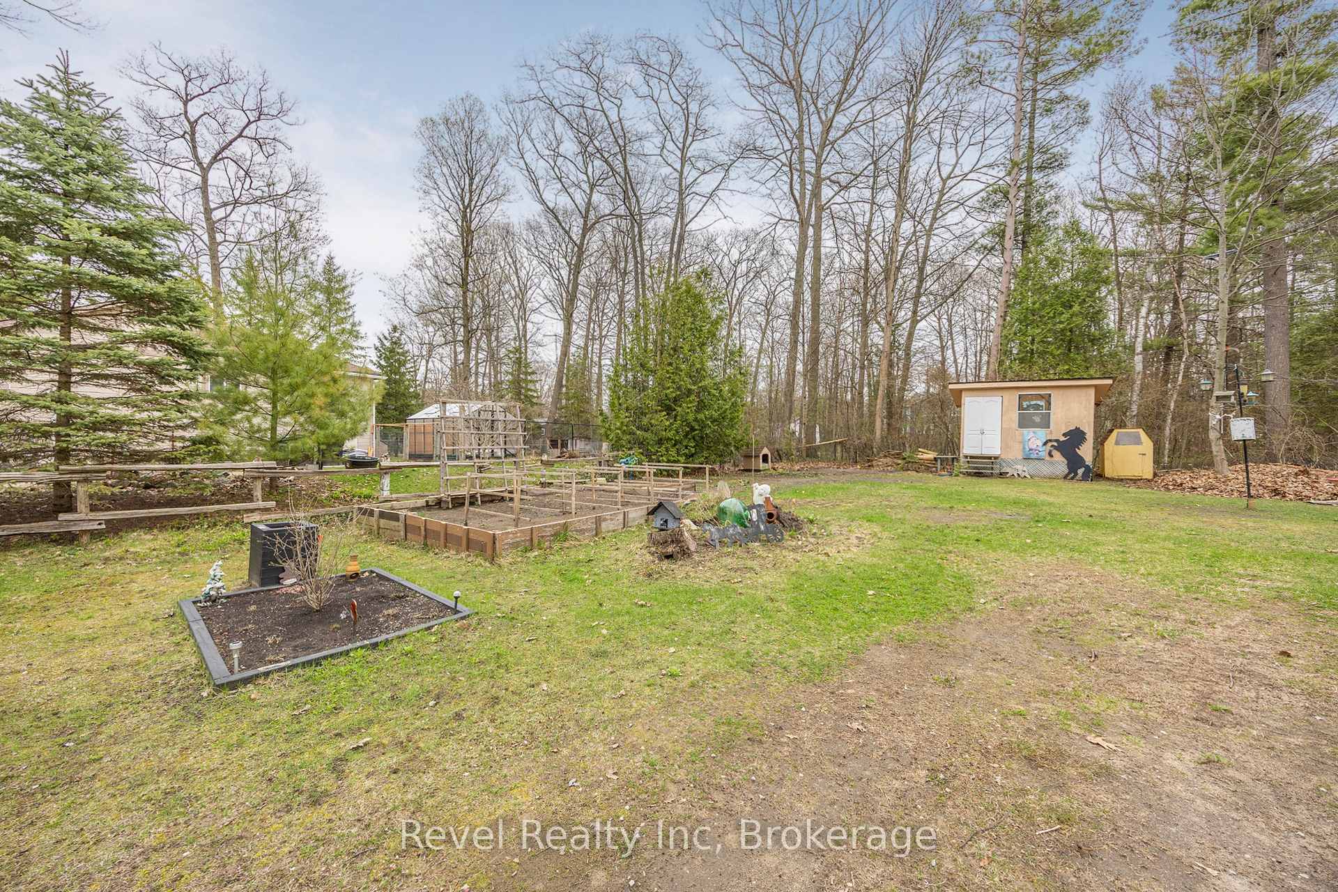 Photo 9 of 613 Oxbow Park Drive, Wasaga Beach — HOMEH