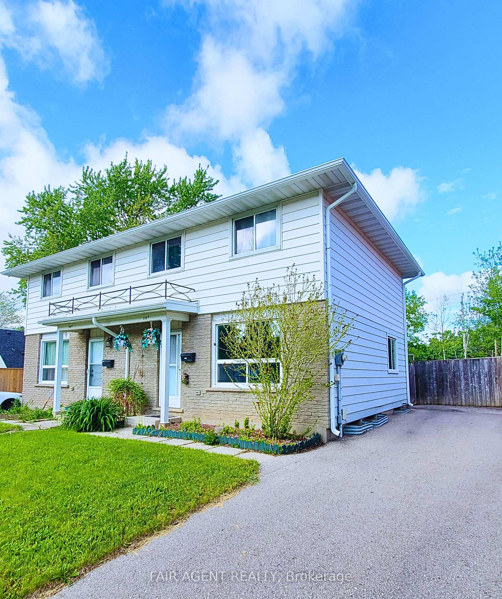 Photo 1 of Unit Unit B, 114 Lillian Drive, Waterloo — HOMEH