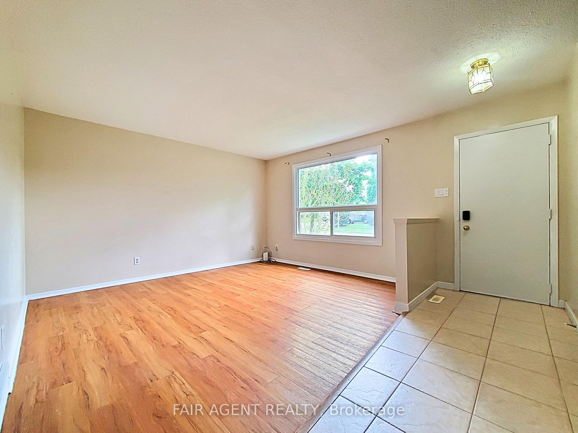 Photo 9 of Unit Unit B, 114 Lillian Drive, Waterloo — HOMEH