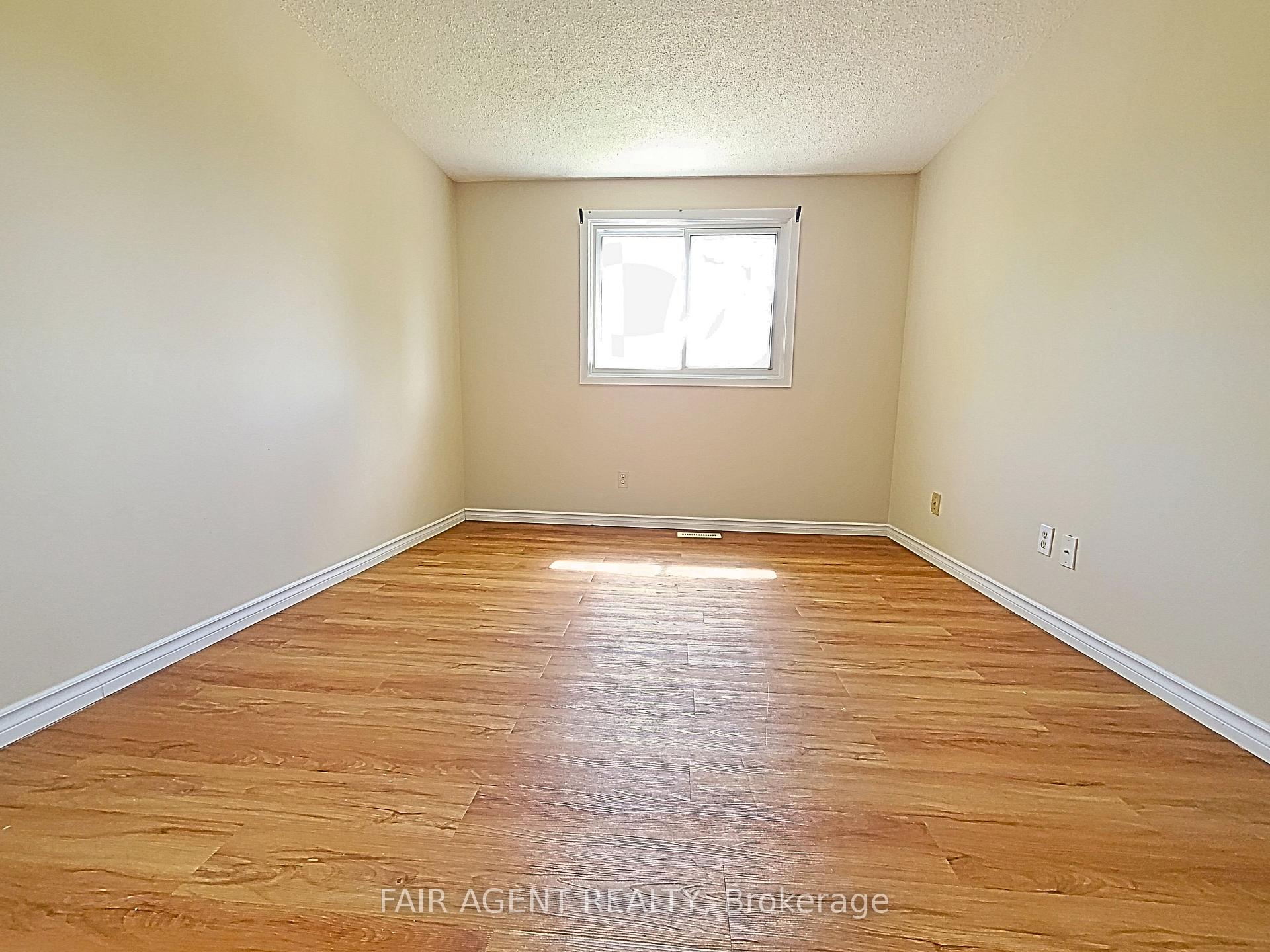 Photo 17 of Unit Unit B, 114 Lillian Drive, Waterloo — HOMEH