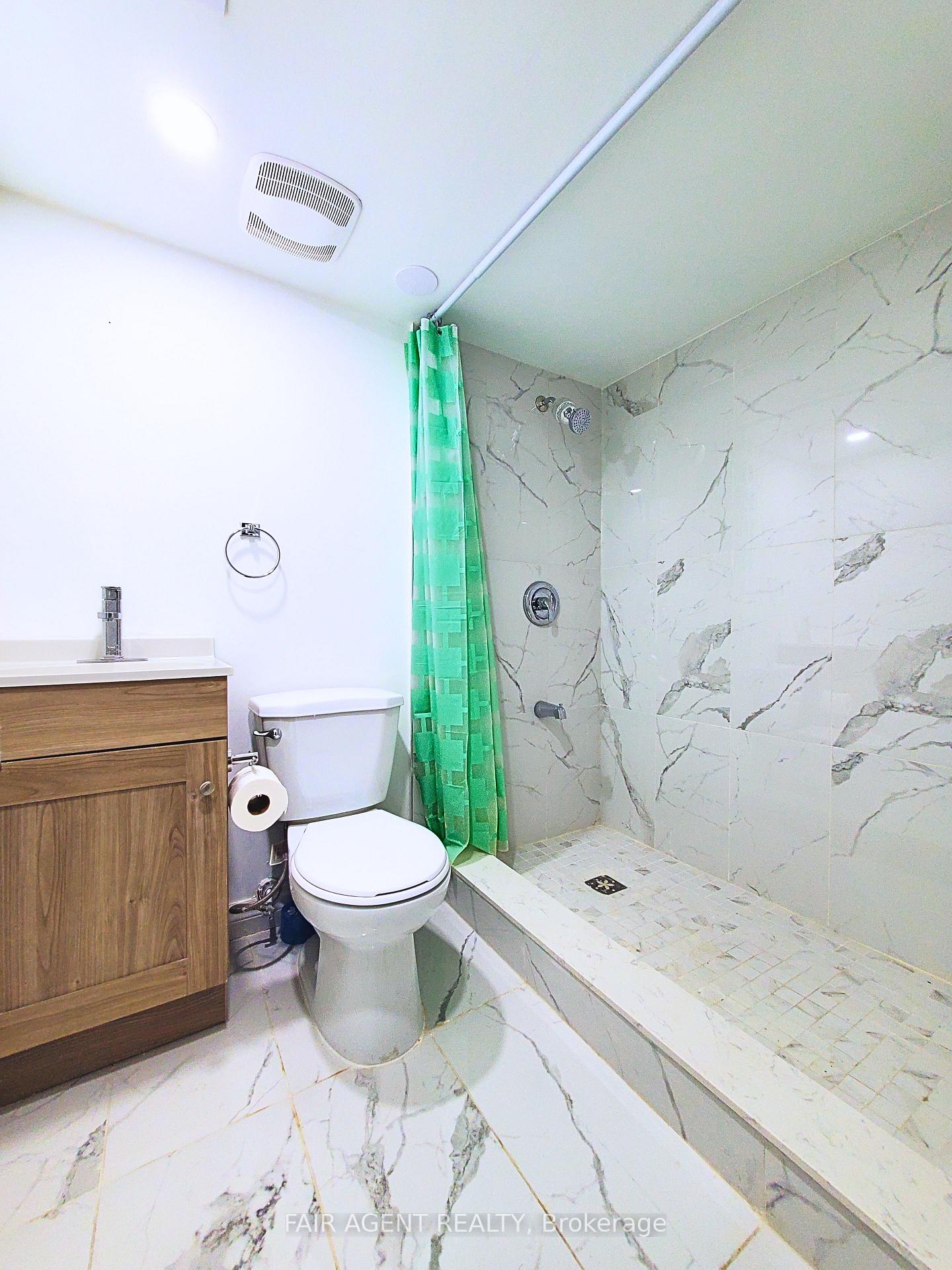 Photo 25 of Unit Unit B, 114 Lillian Drive, Waterloo — HOMEH
