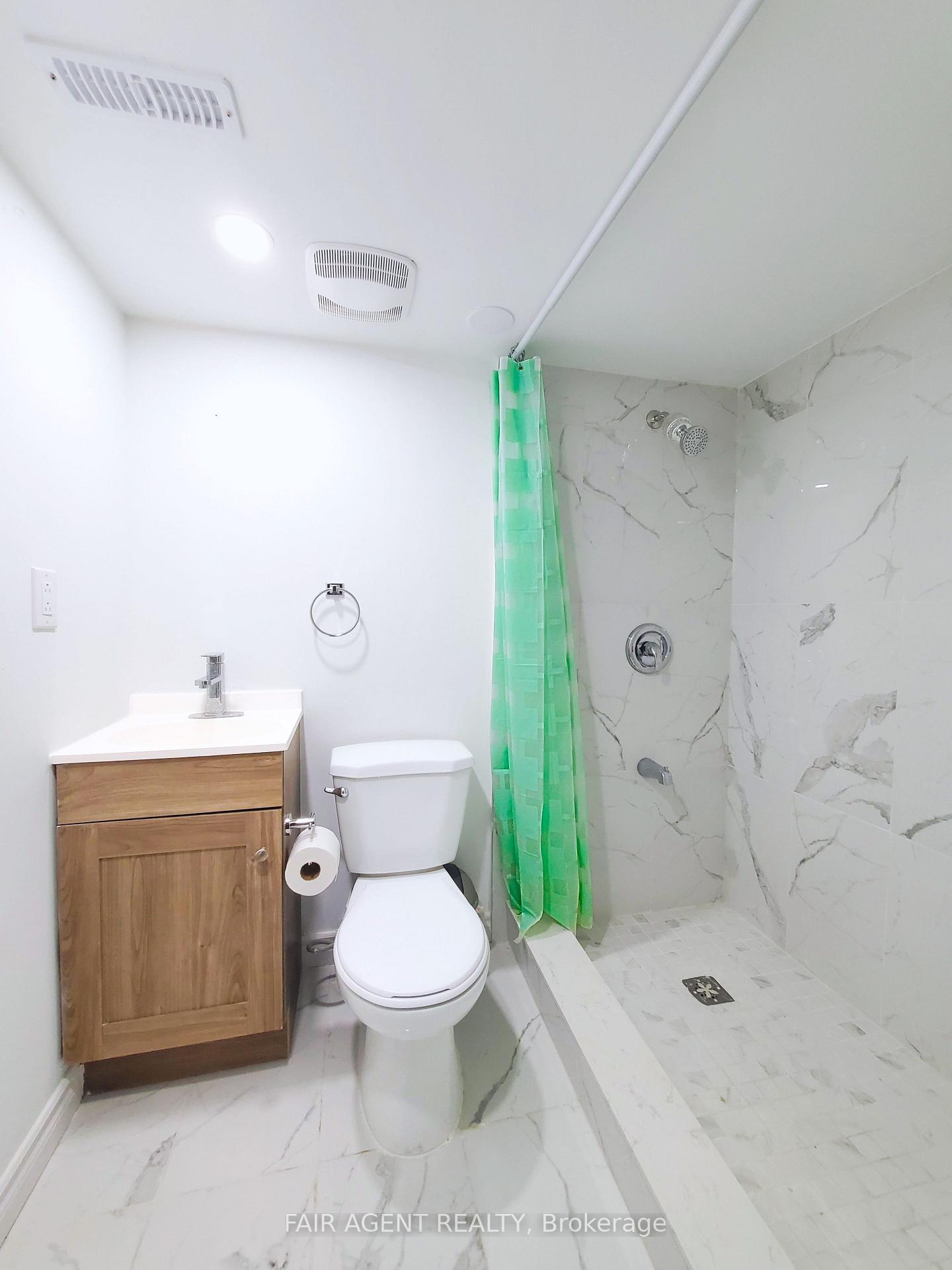 Photo 26 of Unit Unit B, 114 Lillian Drive, Waterloo — HOMEH