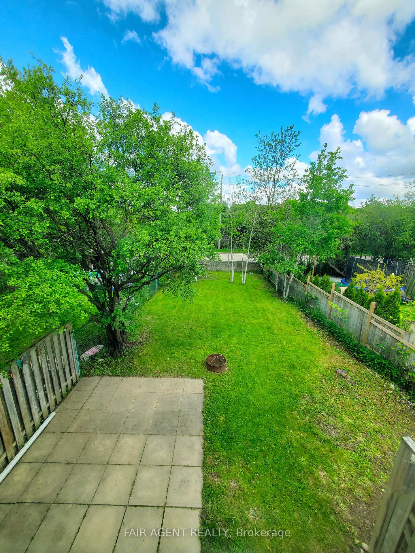 Photo 29 of Unit Unit B, 114 Lillian Drive, Waterloo — HOMEH