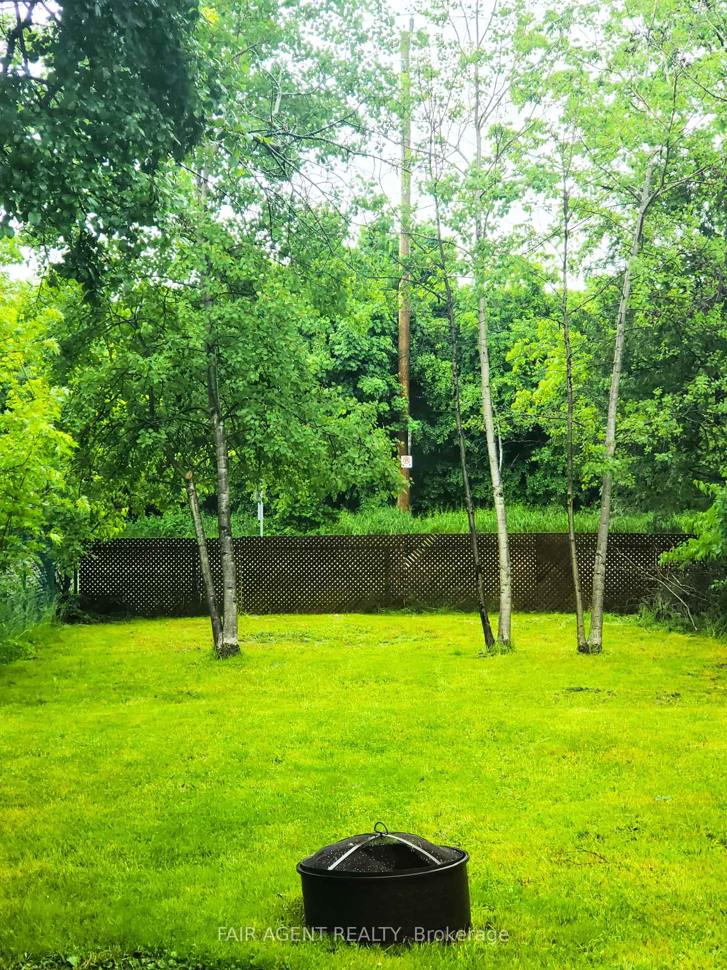 Photo 32 of Unit Unit B, 114 Lillian Drive, Waterloo — HOMEH