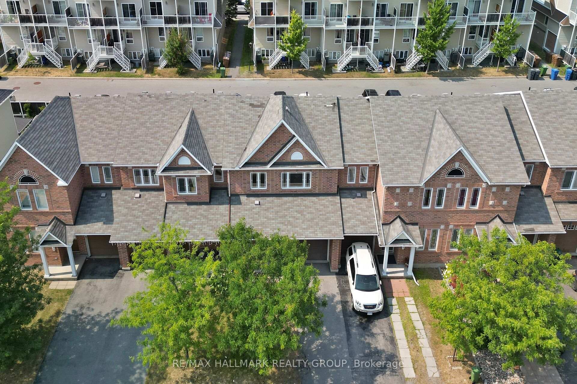 Photo 40 of 418 Temiskaming Crescent, Ottawa, Barrhaven - Strandherd — HOMEH