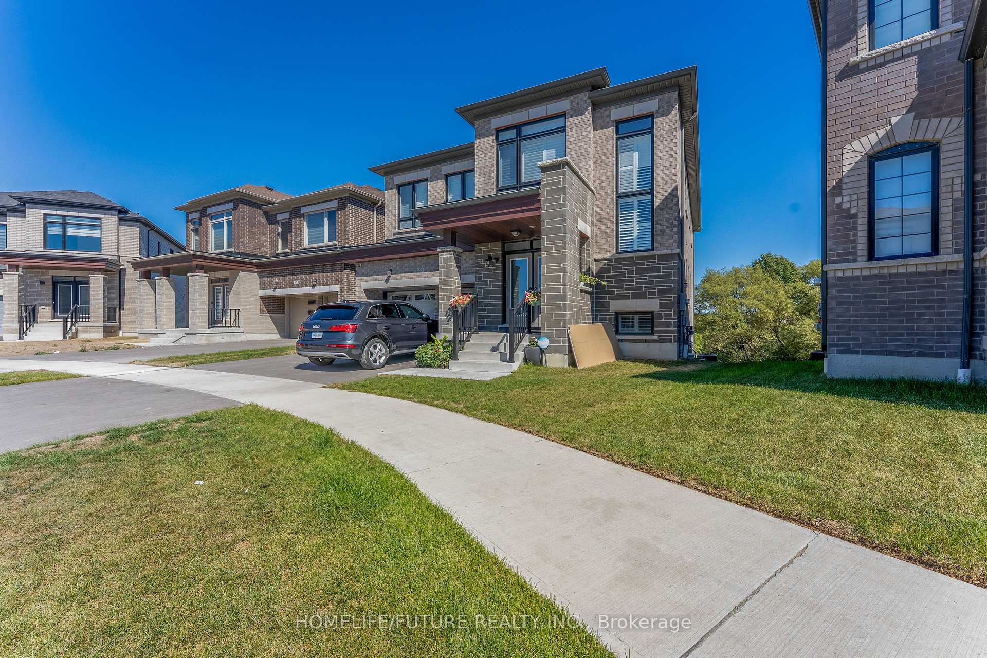 Photo 2 of Unit Bsmt, 65 Armilia Place, Whitby, Rural Whitby — HOMEH