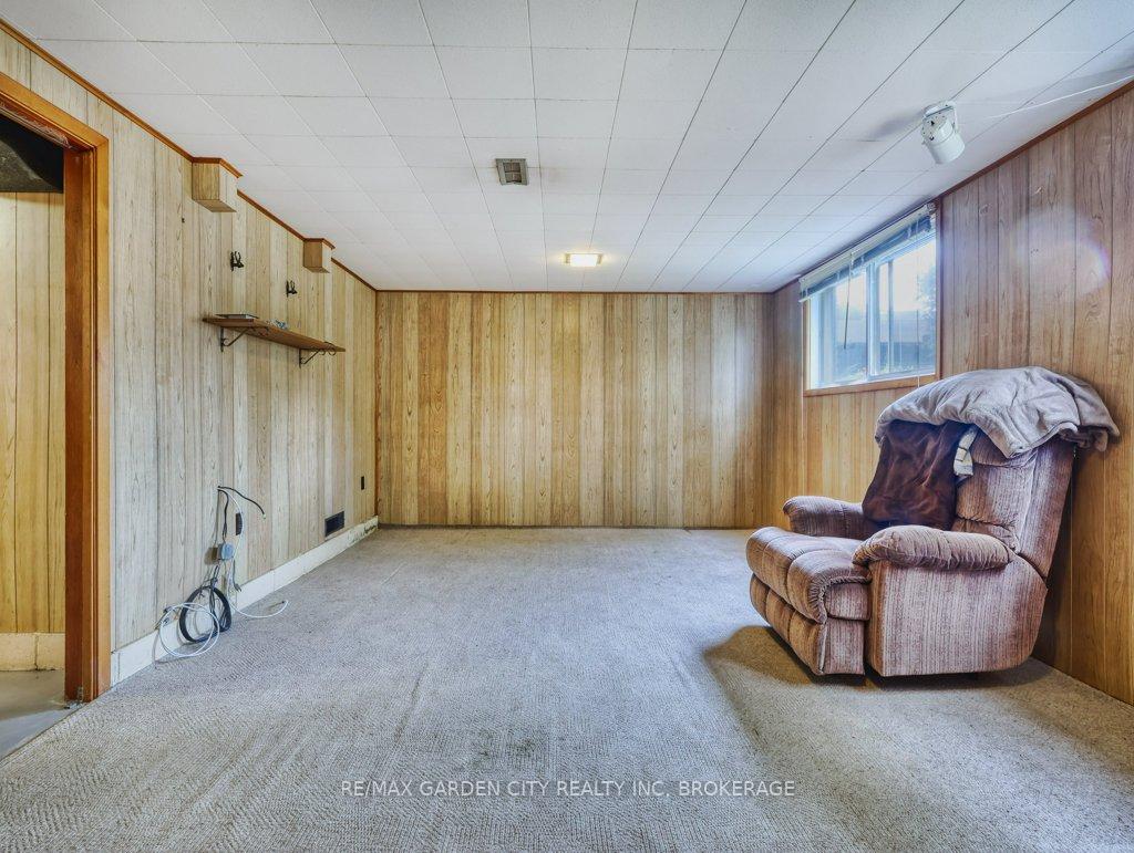 Photo 23 of 20 Westdale Drive N, Welland, Prince Charles — HOMEH