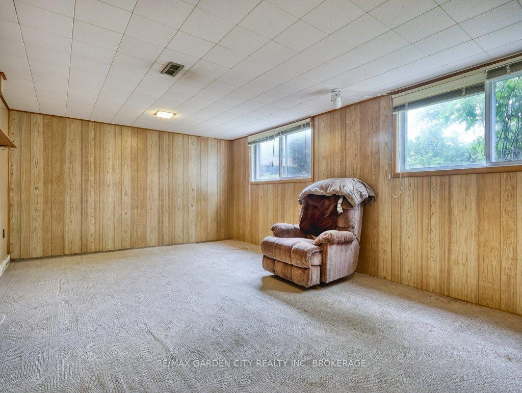 Photo 24 of 20 Westdale Drive N, Welland, Prince Charles — HOMEH