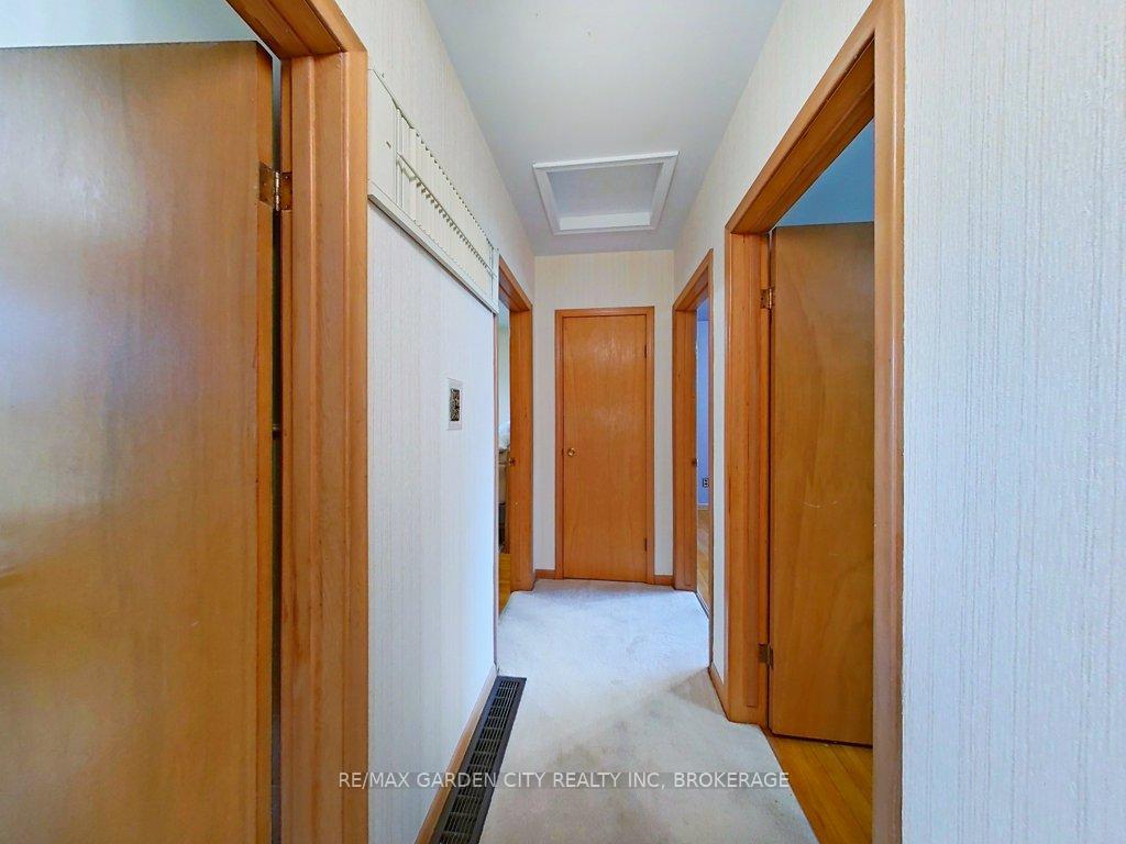 Photo 26 of 20 Westdale Drive N, Welland, Prince Charles — HOMEH
