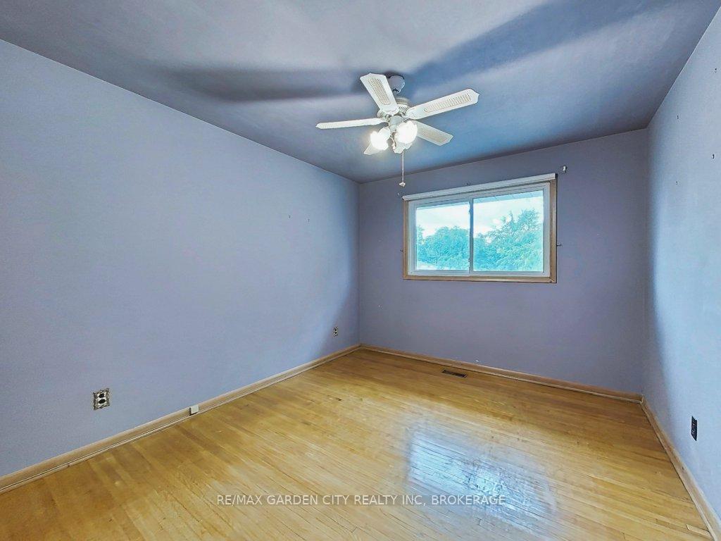 Photo 31 of 20 Westdale Drive N, Welland, Prince Charles — HOMEH