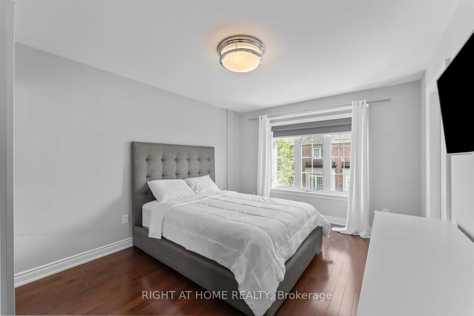 Photo 23 of 18 Isaac Devins Avenue, Vaughan, East Woodbridge — HOMEH