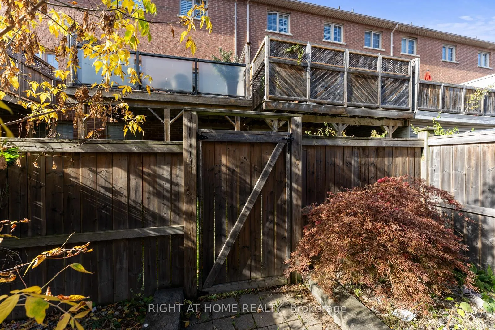 Photo 38 of 18 Isaac Devins Avenue, Vaughan, East Woodbridge — HOMEH