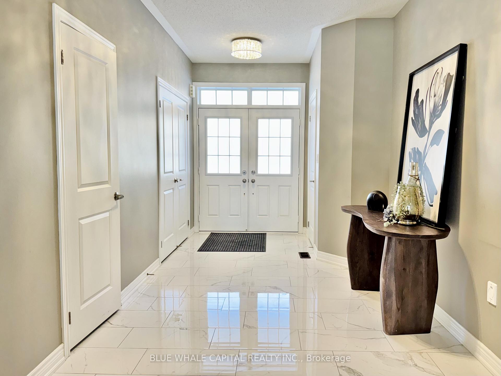 Photo 2 of 26 Alistair Crescent, Vaughan, Kleinburg — HOMEH
