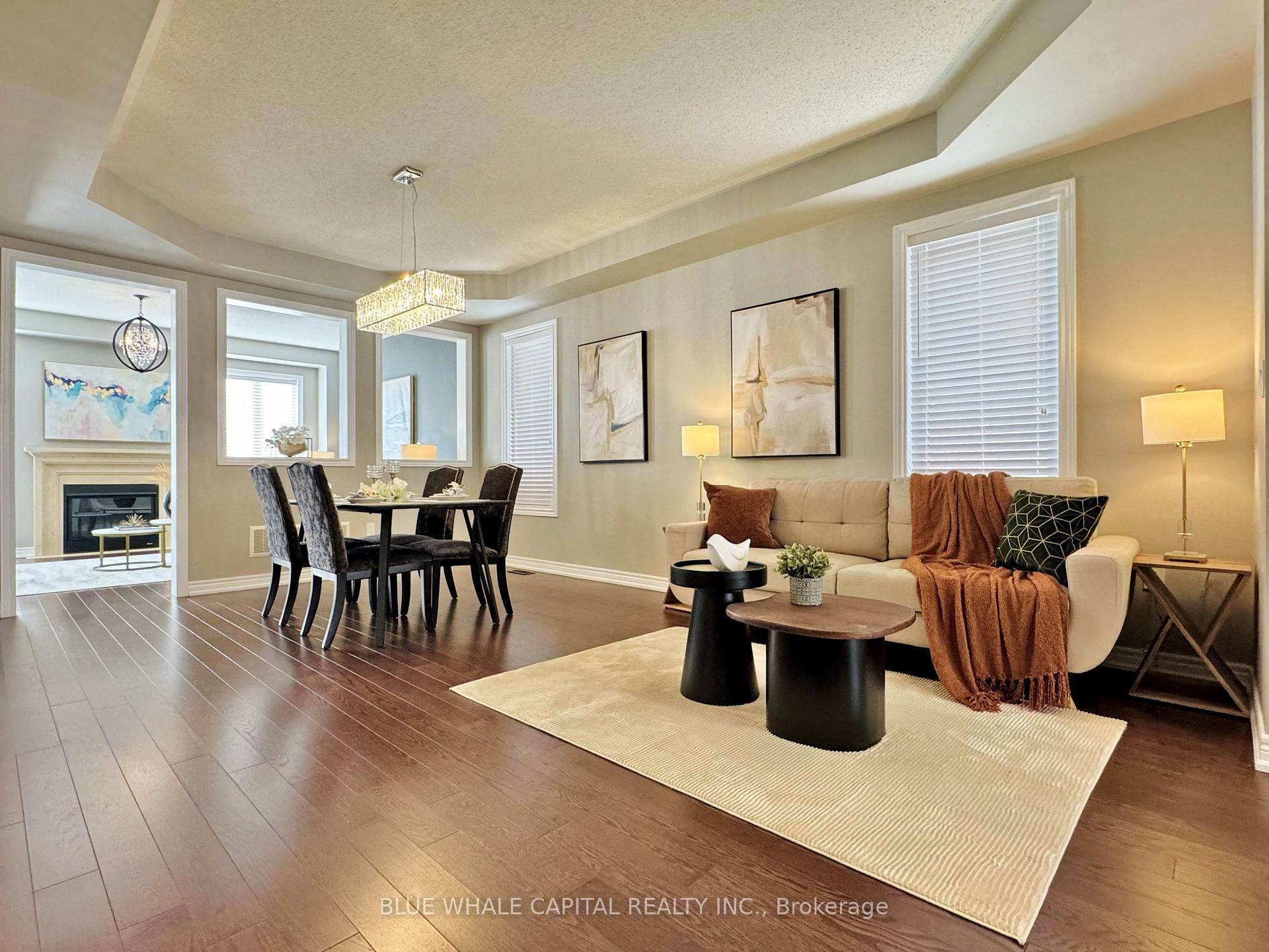 Photo 4 of 26 Alistair Crescent, Vaughan, Kleinburg — HOMEH