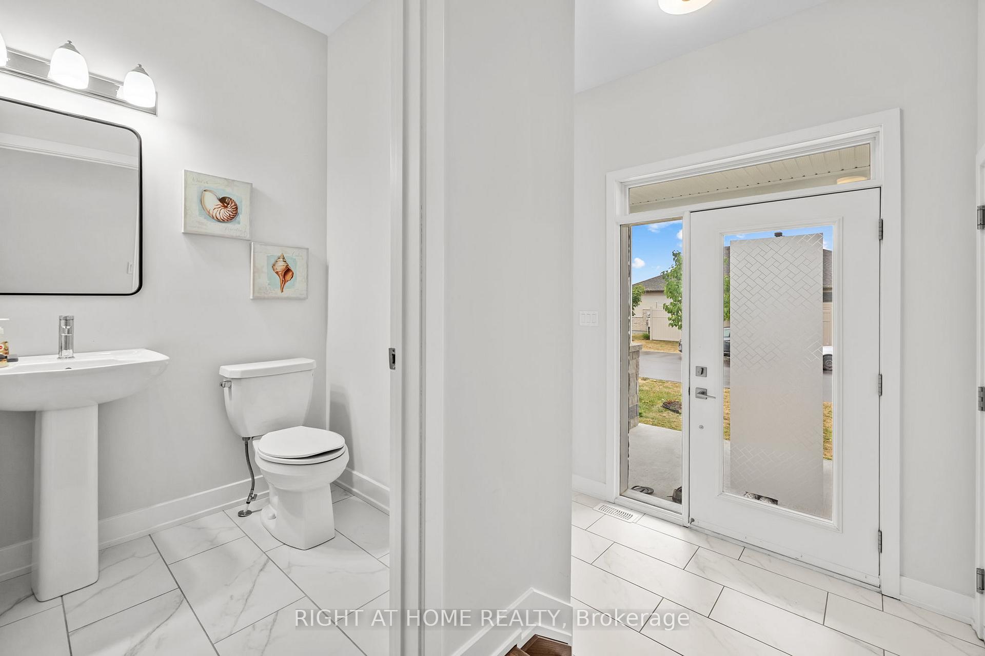 Photo 7 of 47 Mac Beattie Drive, Arnprior — HOMEH