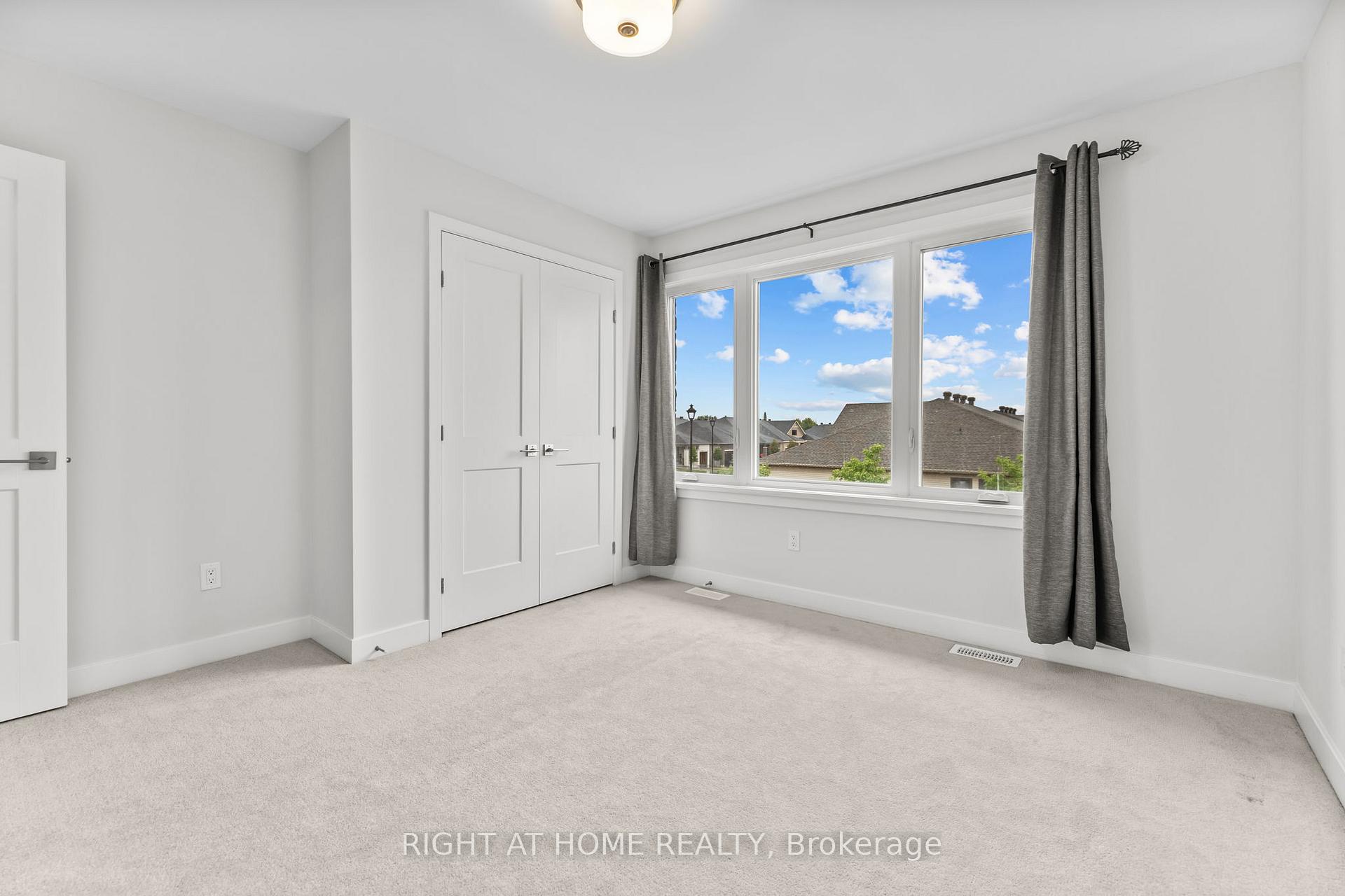 Photo 25 of 47 Mac Beattie Drive, Arnprior — HOMEH