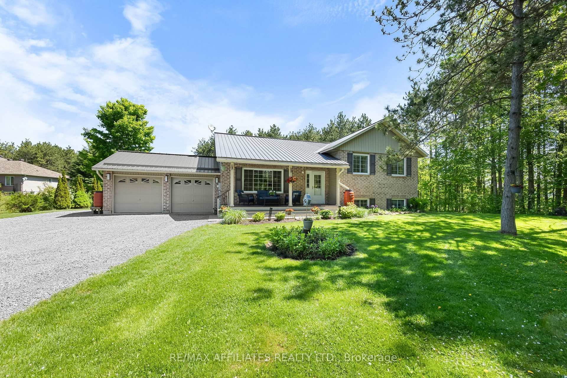 Photo 5 of 141 Pine Ridge Drive, Beckwith, Beckwith Twp — HOMEH