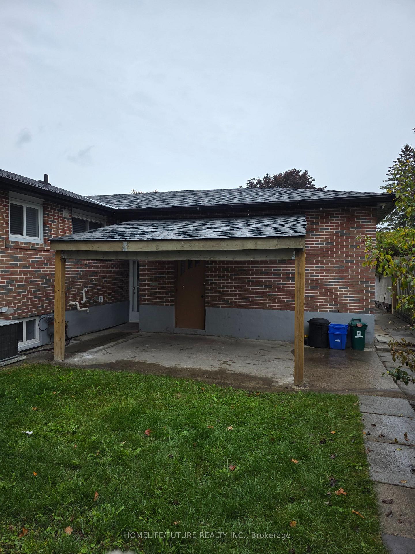 Photo 15 of Unit Bsmt, 12 Carwin Crescent, Ajax, Central West — HOMEH