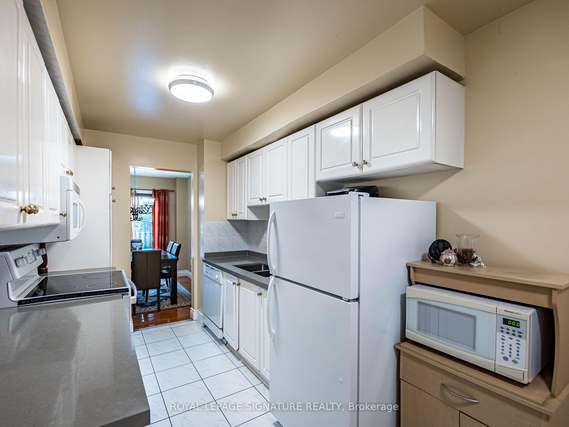 Photo 10 of 69 New Seabury Drive, Vaughan, Glen Shields — HOMEH
