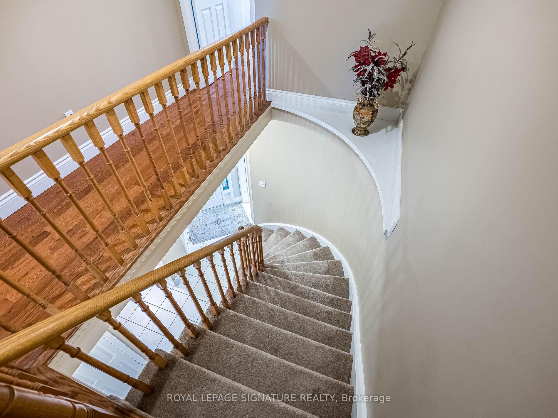 Photo 13 of 69 New Seabury Drive, Vaughan, Glen Shields — HOMEH