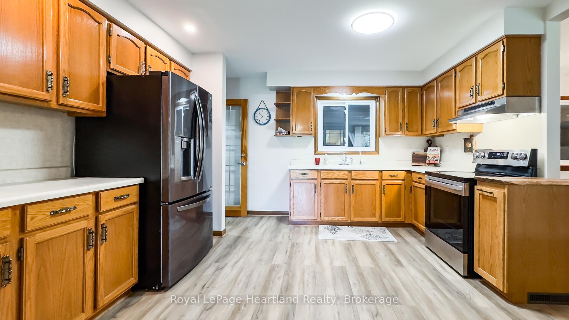Photo 8 of 33980 Moore Court, Bluewater, Hay — HOMEH