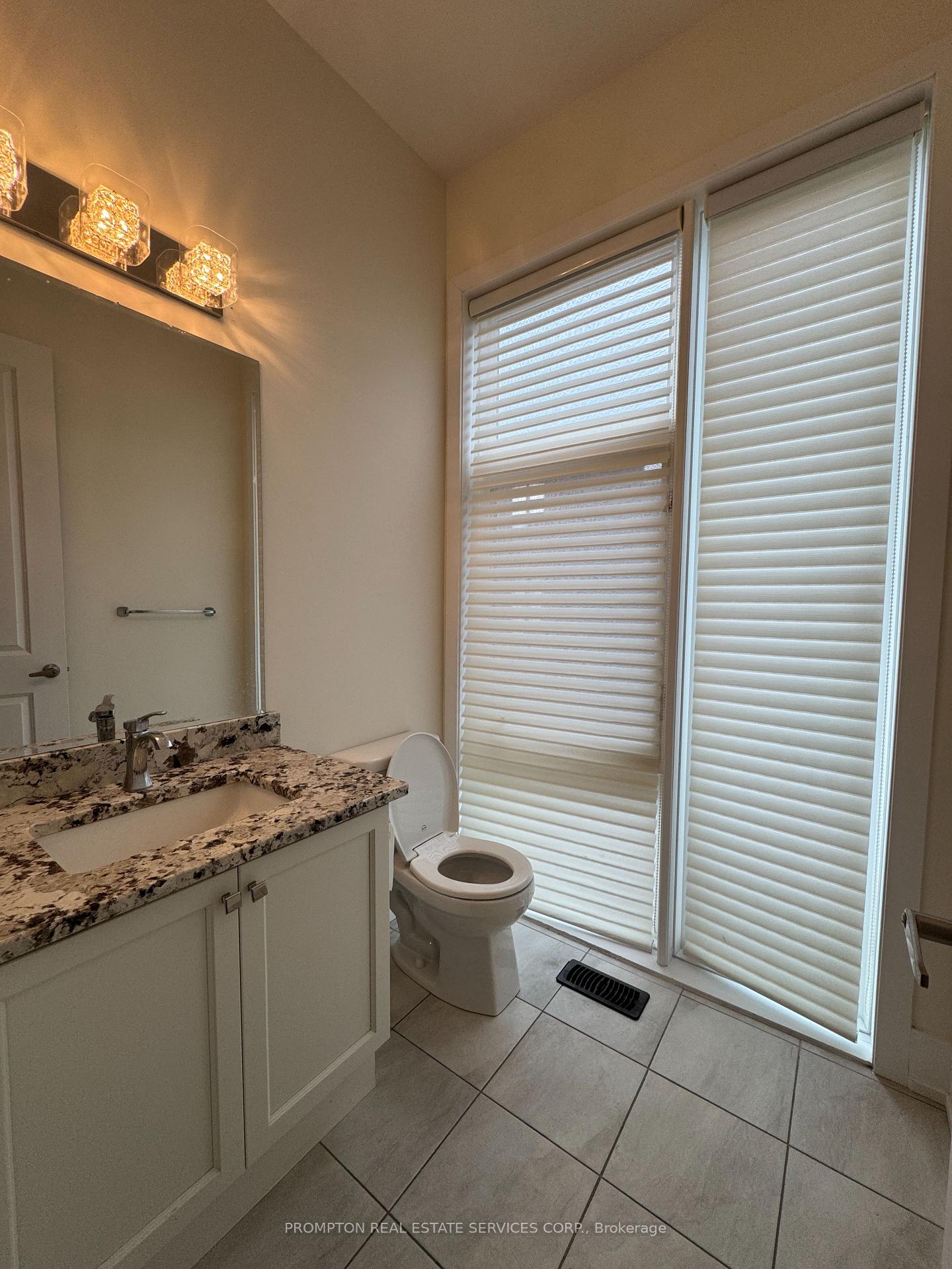 Photo 6 of 9142 Bathurst Street, Vaughan, Patterson — HOMEH