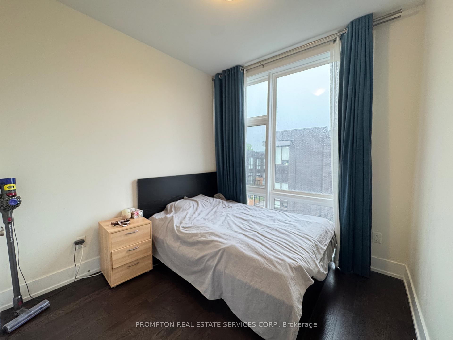 Photo 7 of 9142 Bathurst Street, Vaughan, Patterson — HOMEH