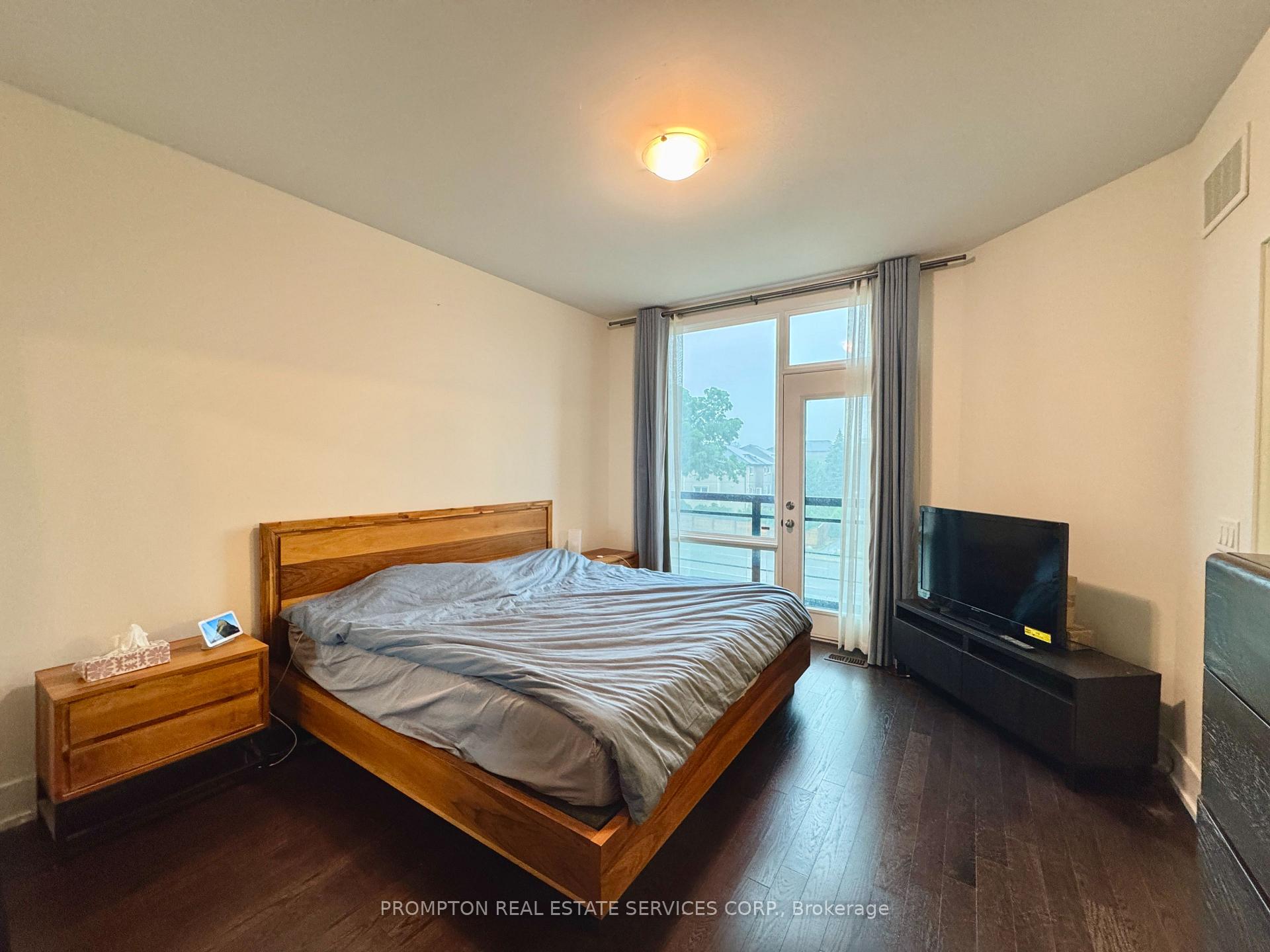 Photo 8 of 9142 Bathurst Street, Vaughan, Patterson — HOMEH