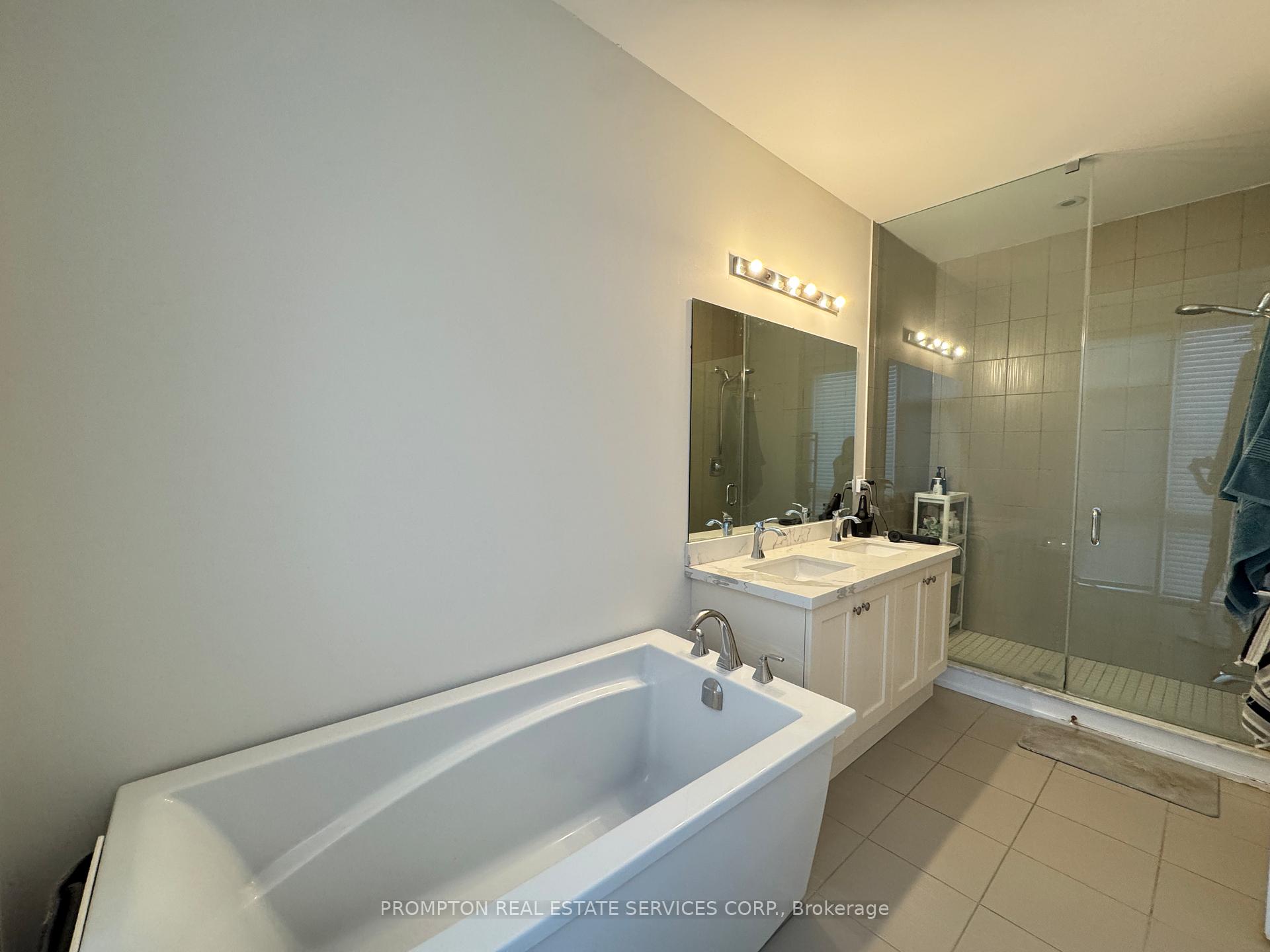 Photo 11 of 9142 Bathurst Street, Vaughan, Patterson — HOMEH