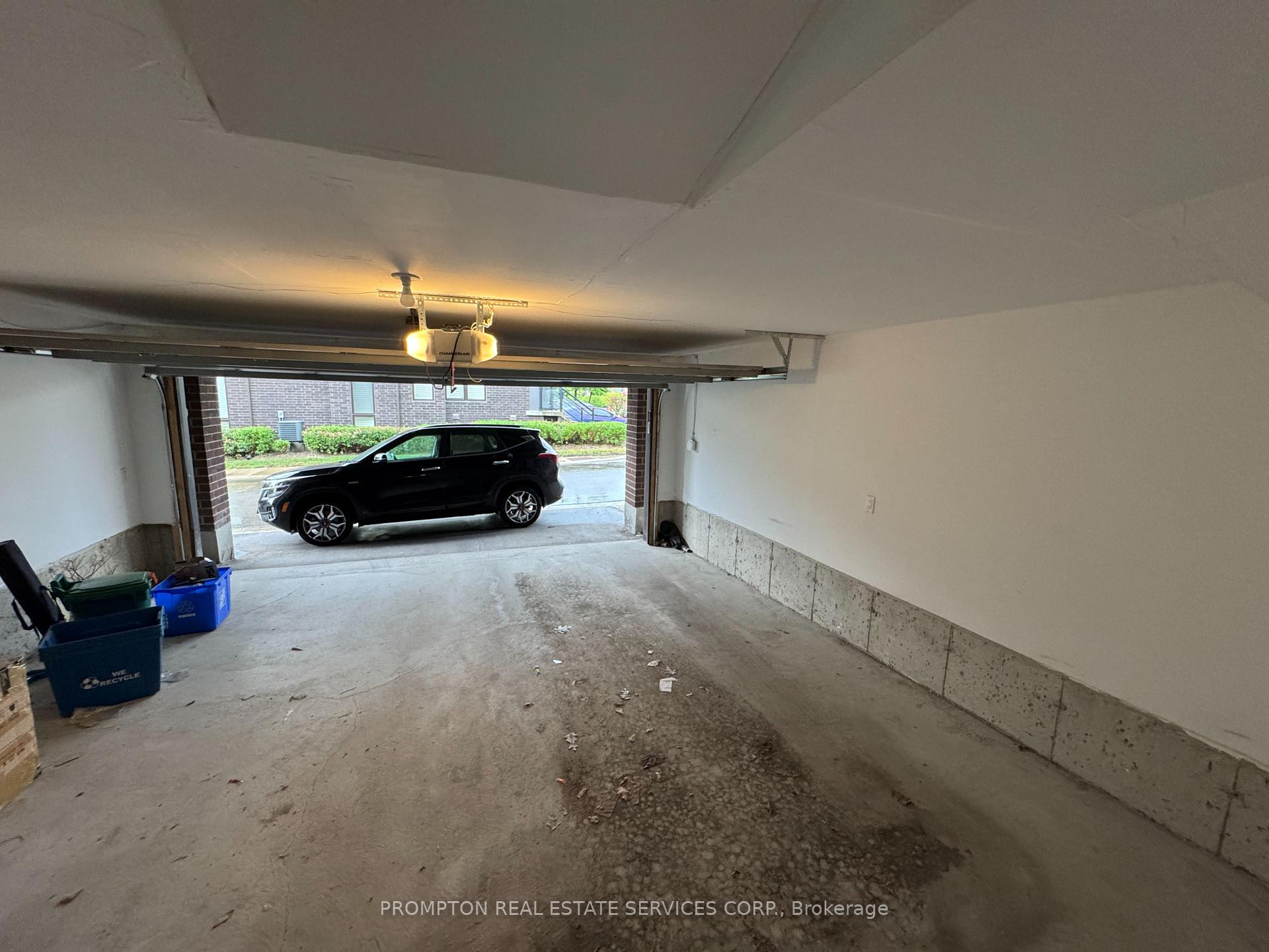 Photo 14 of 9142 Bathurst Street, Vaughan, Patterson — HOMEH