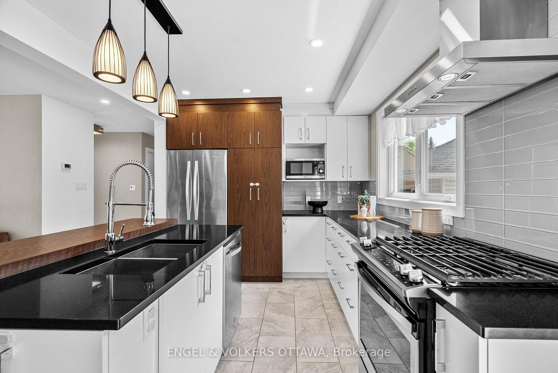 Photo 10 of 1394 Micmac Street, Ottawa, Alta Vista — HOMEH