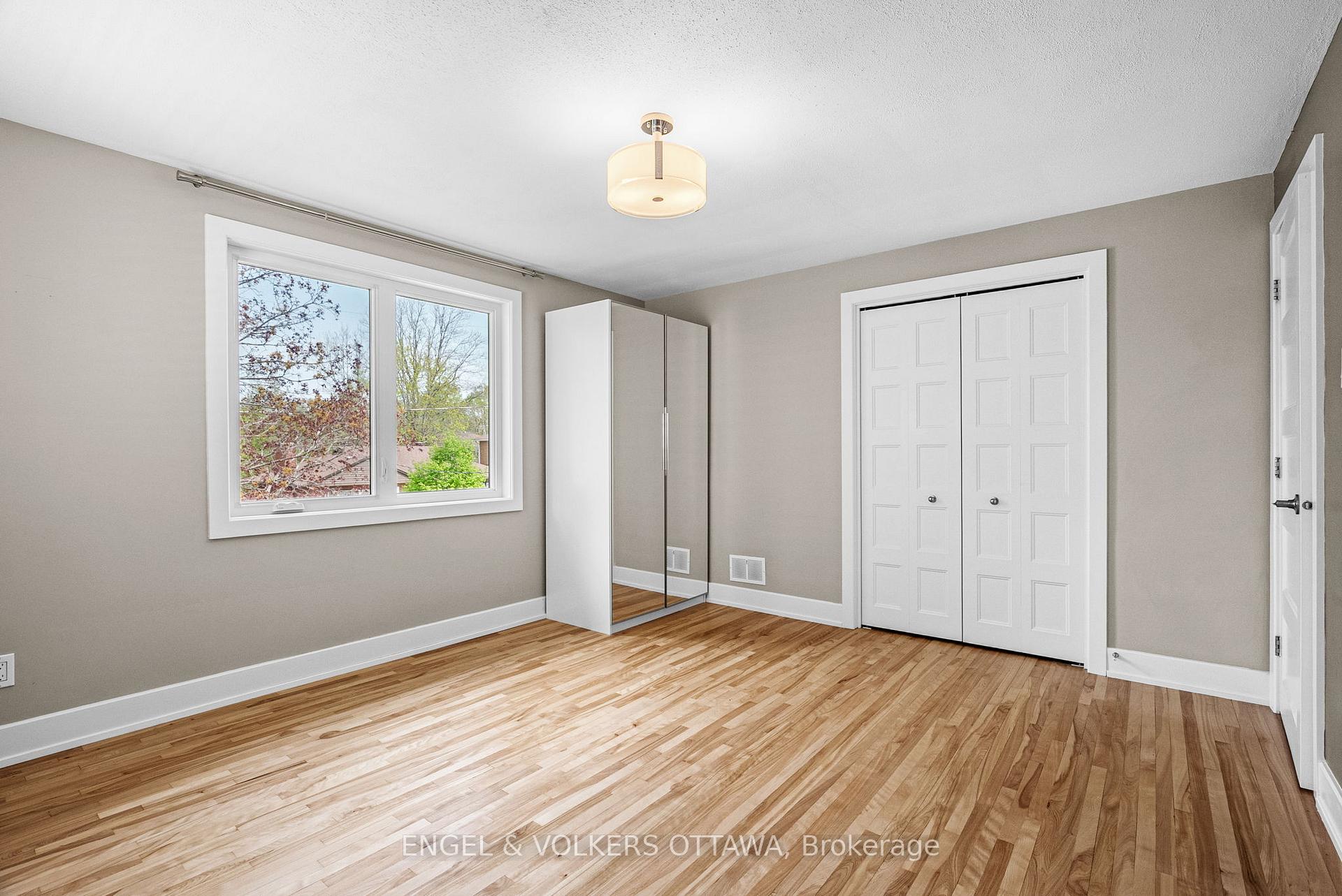 Photo 15 of 1394 Micmac Street, Ottawa, Alta Vista — HOMEH