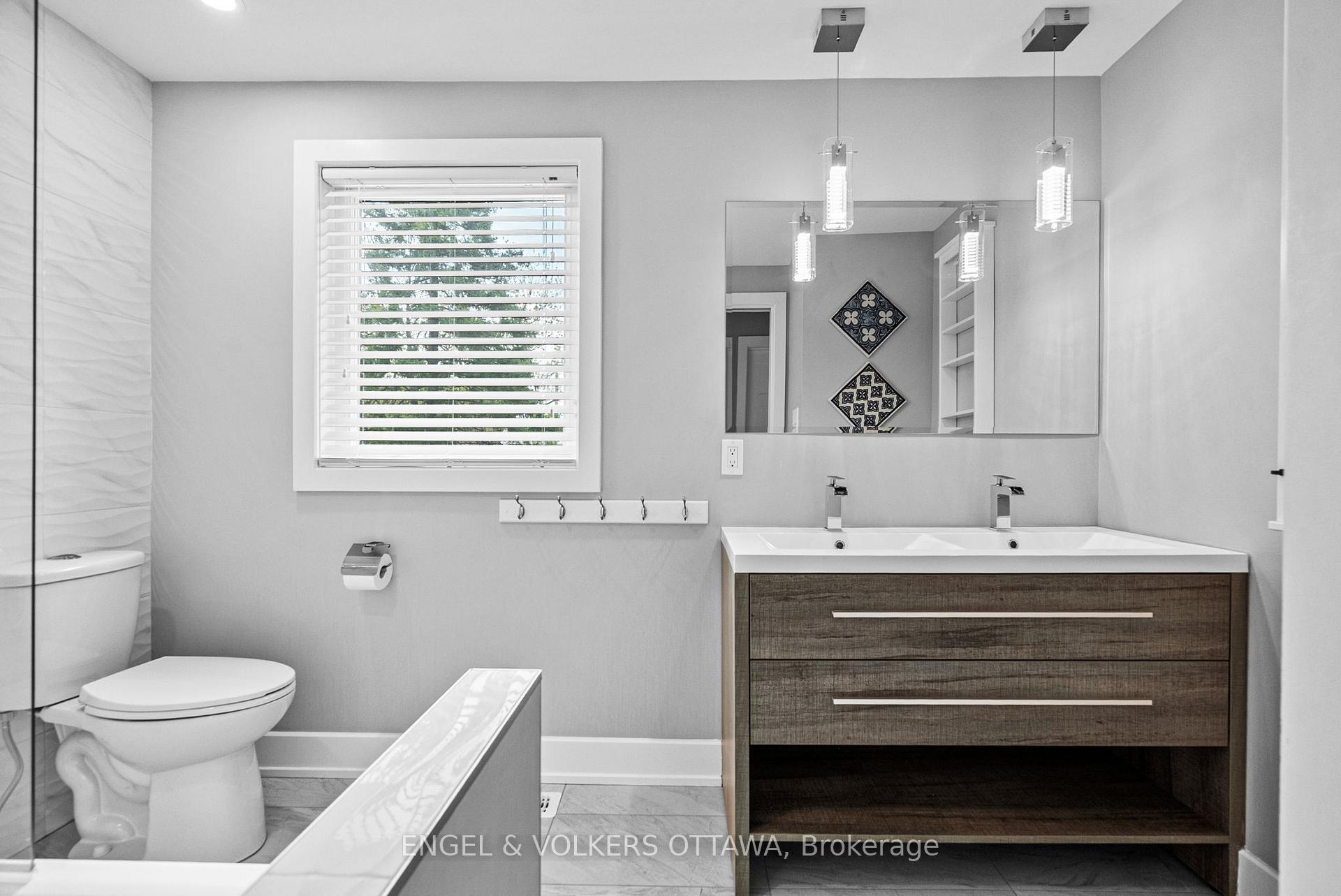 Photo 17 of 1394 Micmac Street, Ottawa, Alta Vista — HOMEH