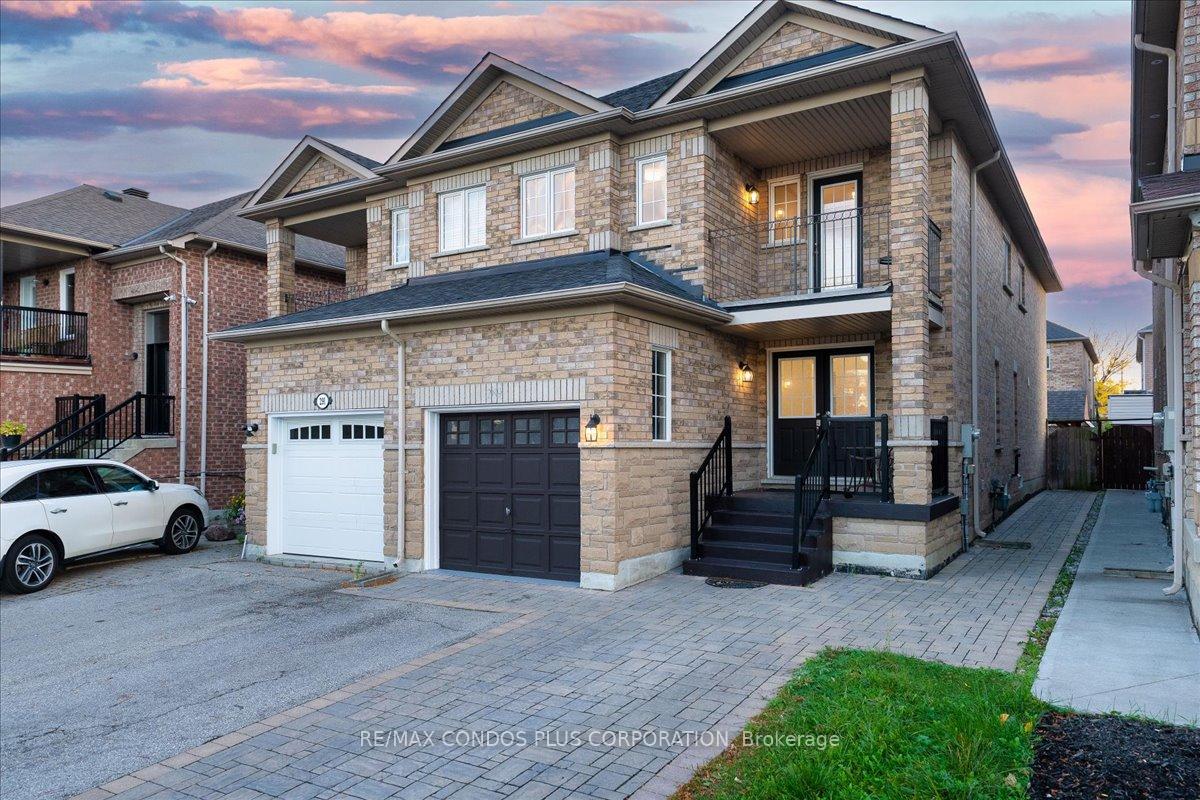 Front of 289 Deepsprings Crescent