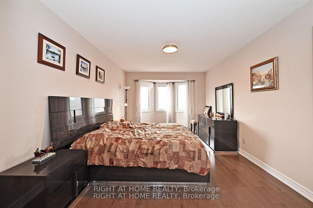 Photo 10 of 83 Maques Lane, Vaughan, Lakeview Estates — HOMEH