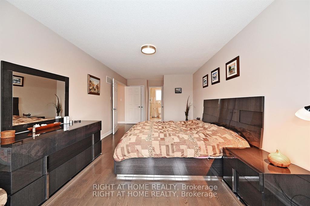 Photo 11 of 83 Maques Lane, Vaughan, Lakeview Estates — HOMEH