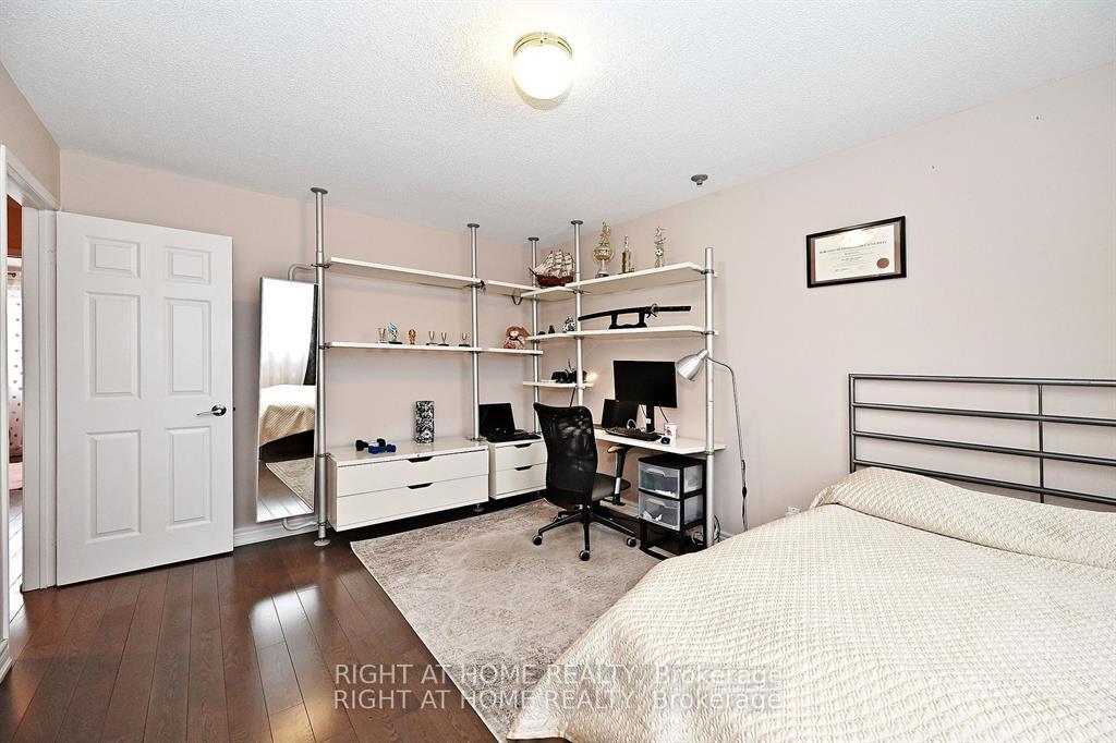 Photo 15 of 83 Maques Lane, Vaughan, Lakeview Estates — HOMEH