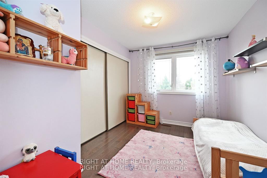 Photo 18 of 83 Maques Lane, Vaughan, Lakeview Estates — HOMEH