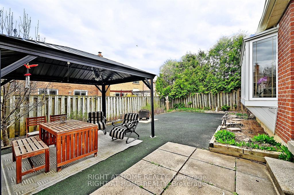Photo 32 of 83 Maques Lane, Vaughan, Lakeview Estates — HOMEH